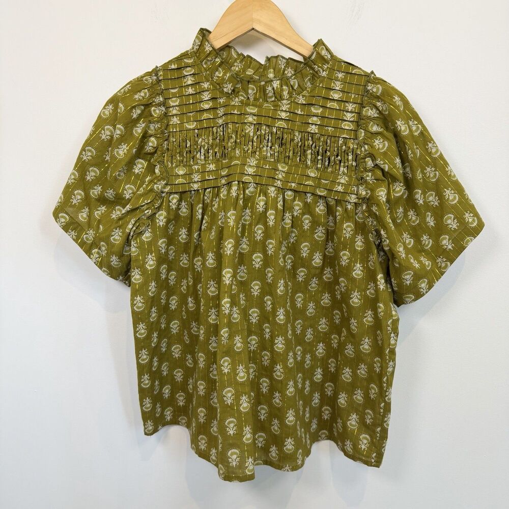 THML Floral Blouse Women XS Green Ruffle Pin Tuck Feminine Romantic Relaxed